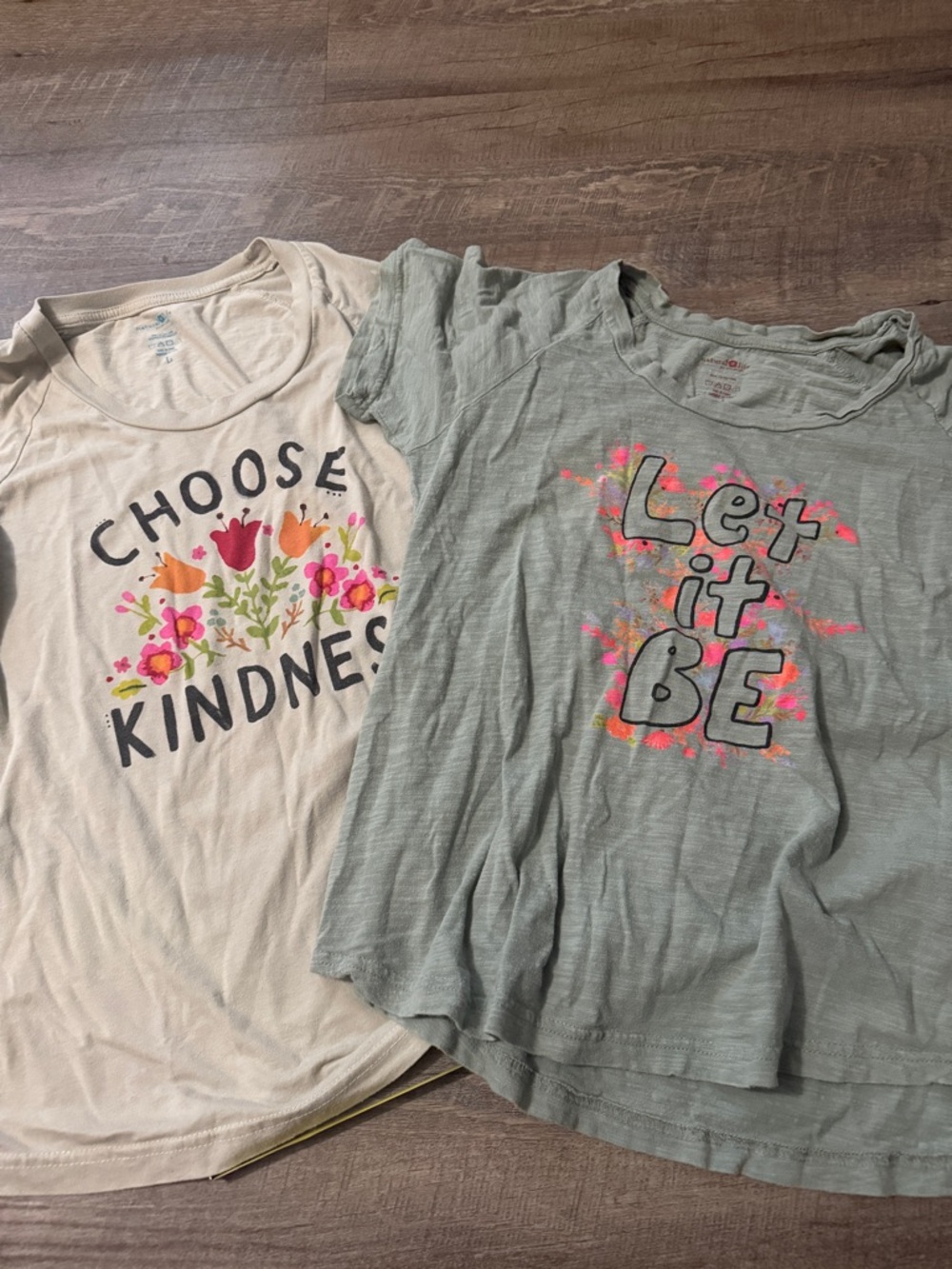 Natural Life: Choose kindness and let it be shirts. Lot of 2